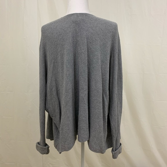 Forever 21 Cardigan - Picture 3 of 5